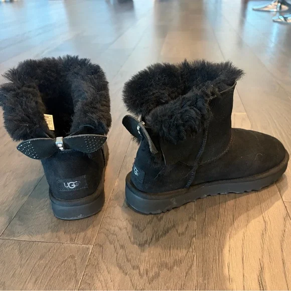 UGG Black Fur-Lined Footwear - Picture 1 of 5